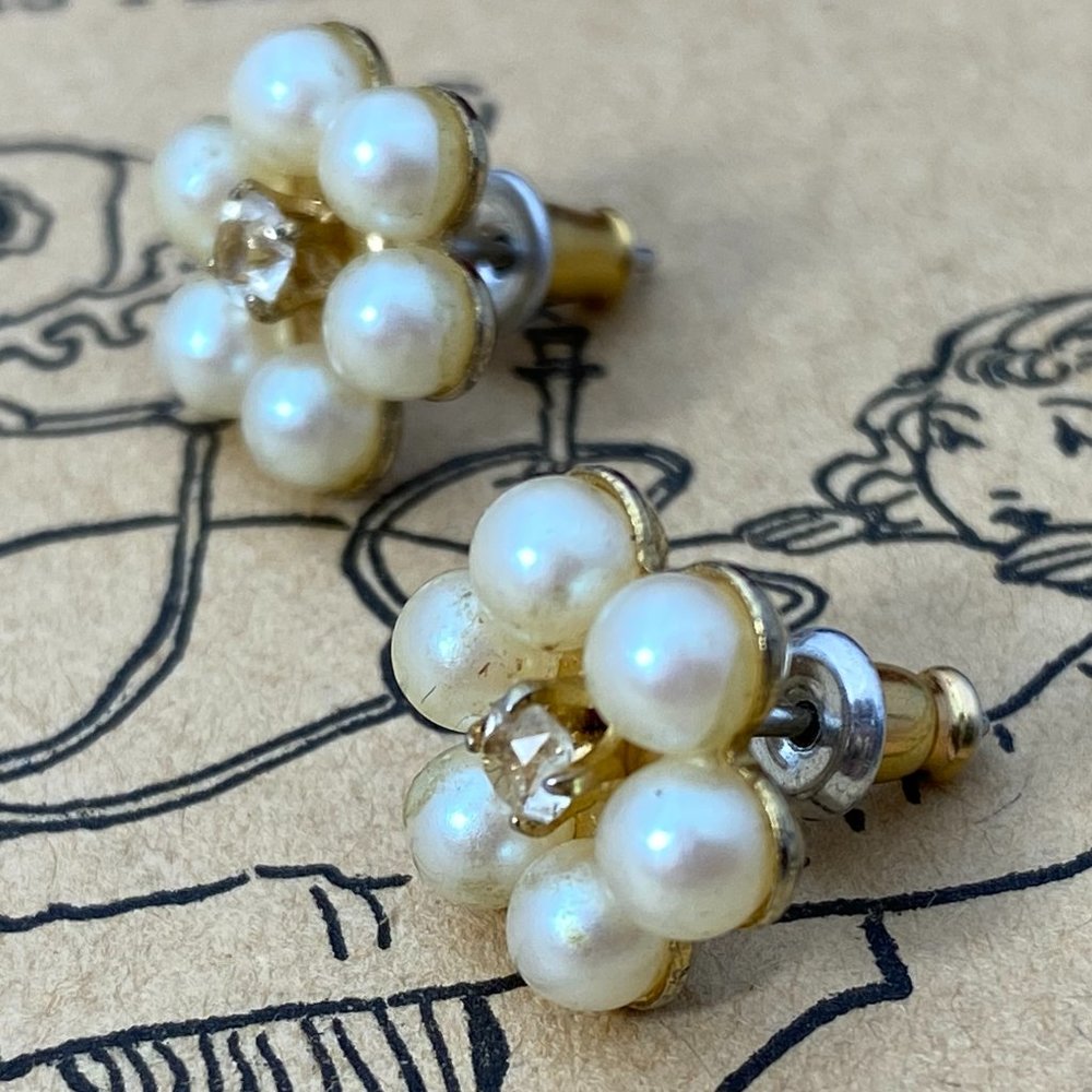 Vintage Faux Pearl & Rhinestone Flower Earrings - Picture 2 of 5